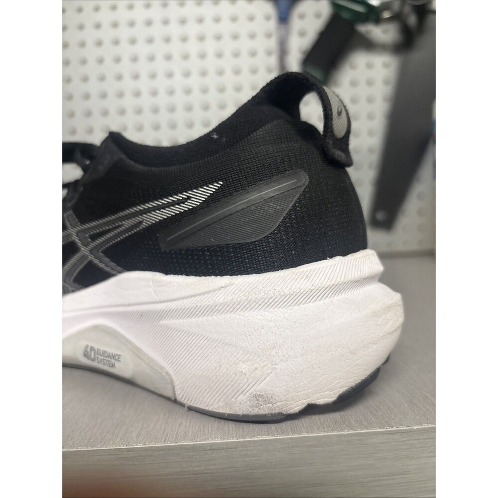 Asics Gel Kayano 31 Shoes Womens Sz 6 Black White Running Sneakers 1012B670 - Picture 15 of 16